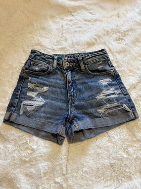American Eagle High-Rise Distressed Denim Shorts - Size 00